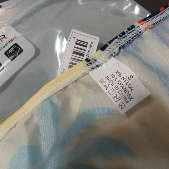 NWT BIKINI UNDERWEAR, YELLOW PRINT, SIZE "S", UNBRANDED - Picture 4 of 5